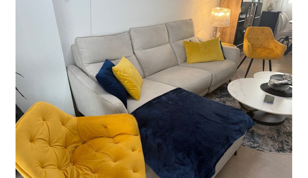 Endursala - Tvíbýlishúsi  -
Playa Flamenca