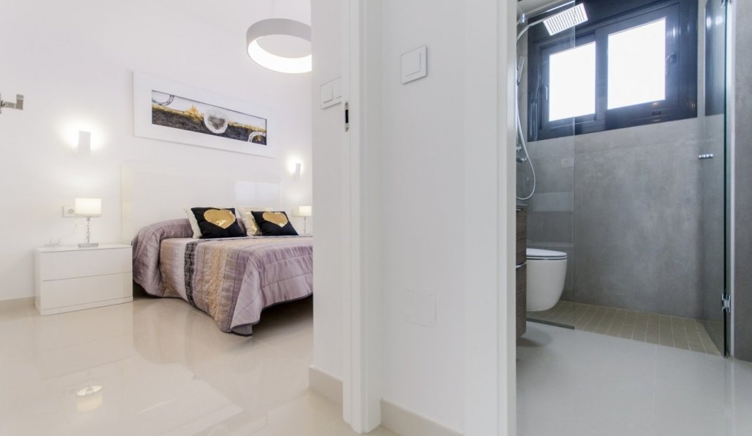 Nýbygging - Einbýlishús -
San Miguel de Salinas - Cerro Del Sol