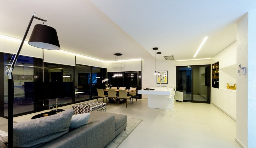 Nýbygging - Einbýlishús -
Orihuela Costa - Campoamor