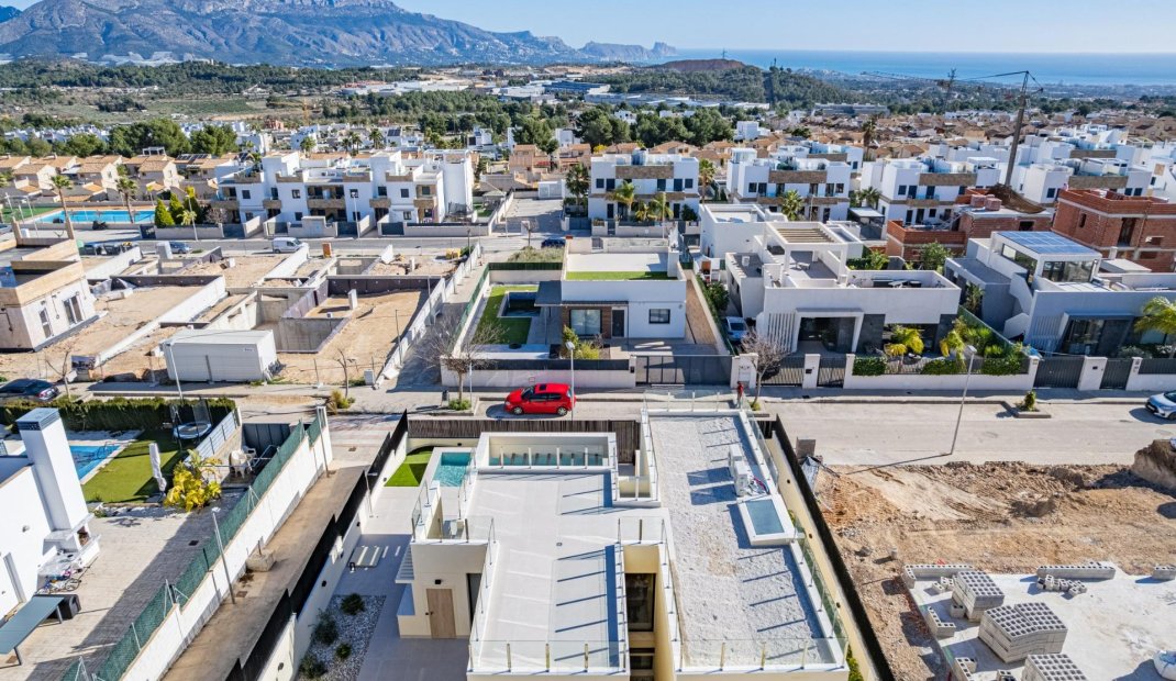 Nýbygging - Einbýlishús -
Polop - La Alberca