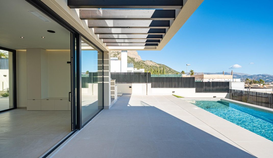 Nýbygging - Einbýlishús -
Polop - La Alberca