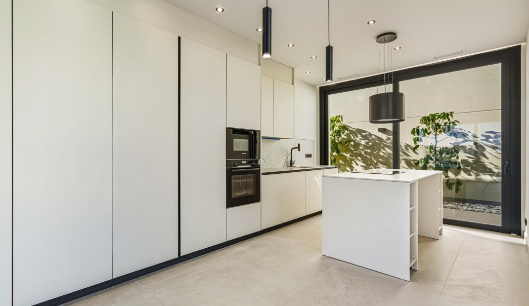 Nýbygging - Einbýlishús -
Polop - La Alberca