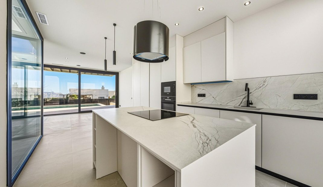 Nýbygging - Einbýlishús -
Polop - La Alberca