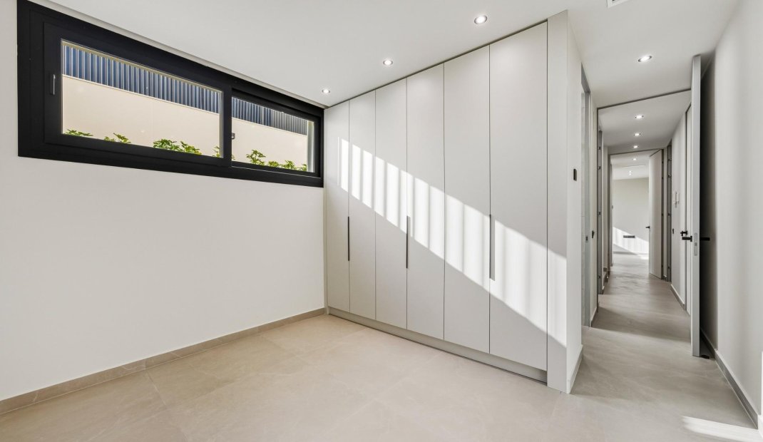 Nýbygging - Einbýlishús -
Polop - La Alberca