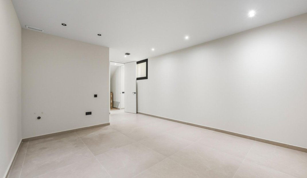 Nýbygging - Einbýlishús -
Polop - La Alberca