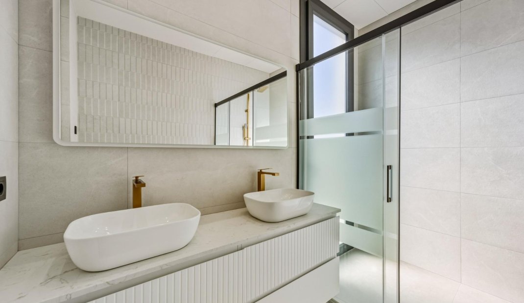 Nýbygging - Einbýlishús -
Polop - La Alberca