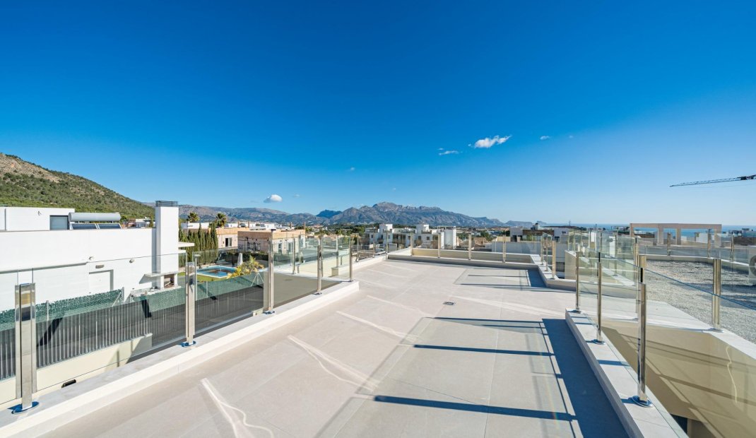 Nýbygging - Einbýlishús -
Polop - La Alberca