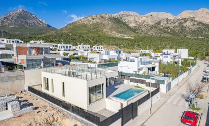 Nýbygging - Einbýlishús -
Polop - La Alberca