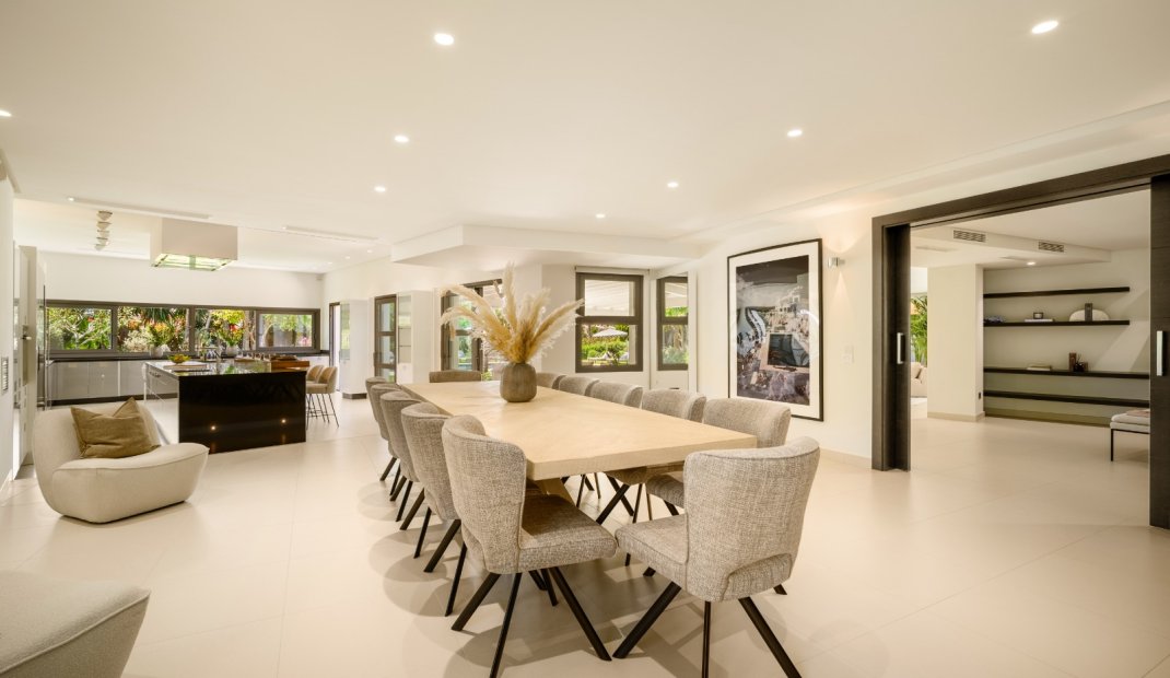 Obra nueva - Villa -
Marbella