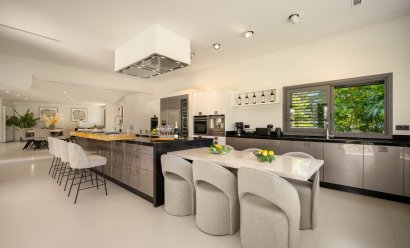 Obra nueva - Villa -
Marbella