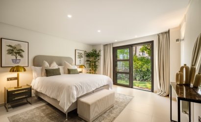 Obra nueva - Villa -
Marbella