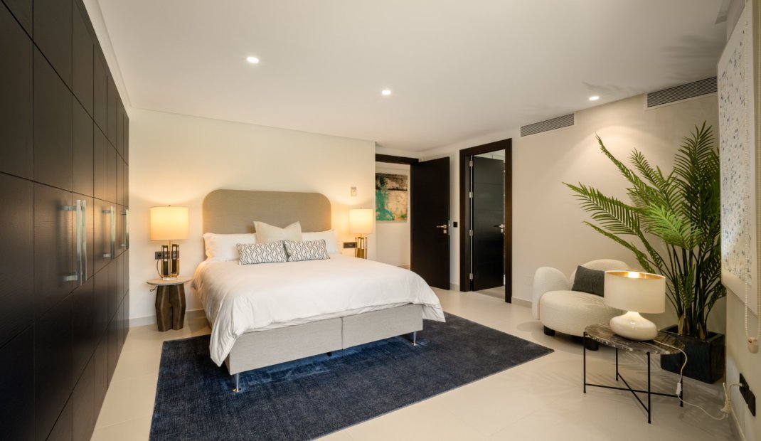 Obra nueva - Villa -
Marbella