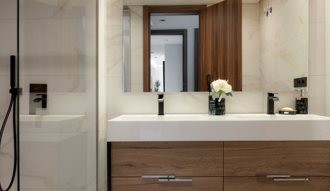 Obra nueva - Ático -
Marbella