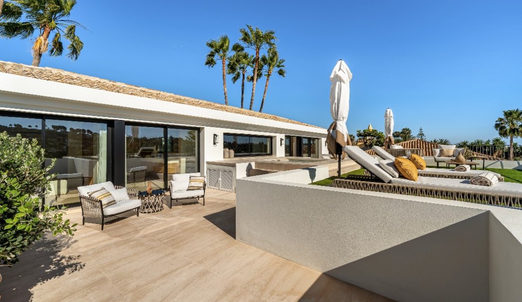 Obra nueva - Villa -
Marbella