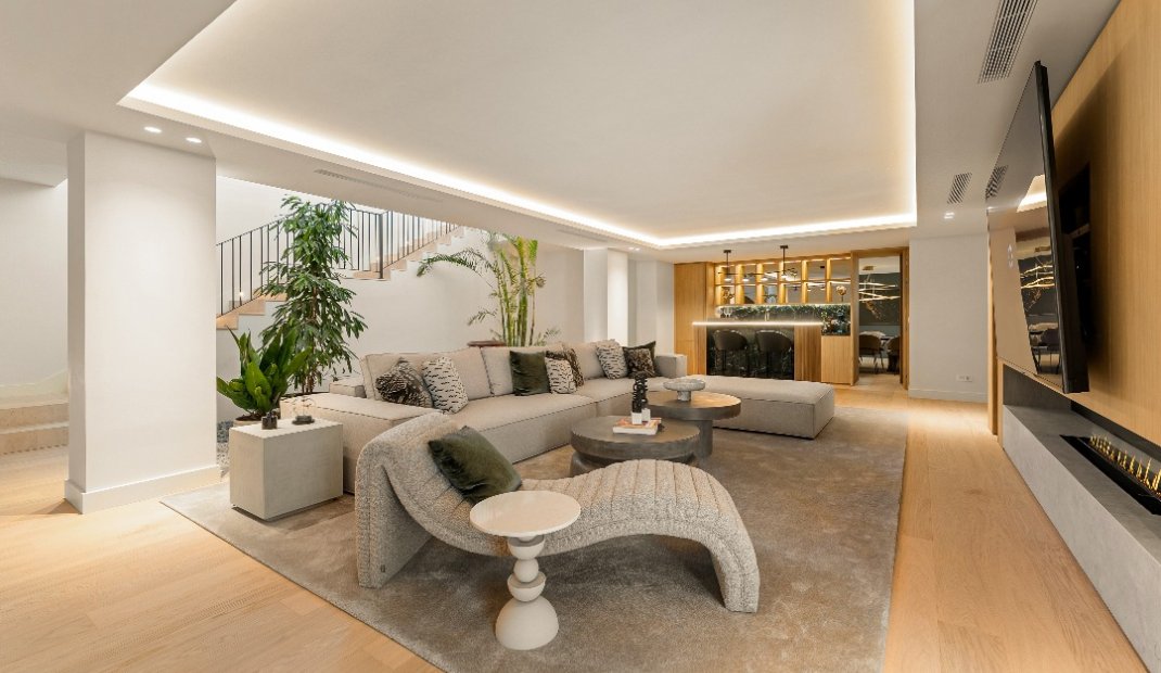 Obra nueva - Villa -
Marbella