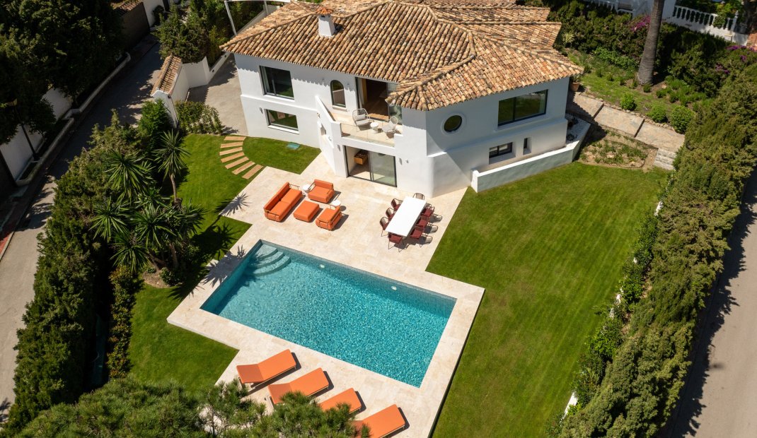 Obra nueva - Villa -
Marbella