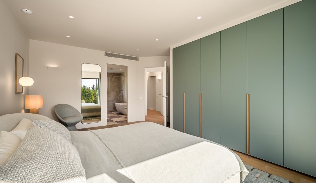 Obra nueva - Villa -
Marbella