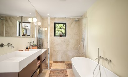 Obra nueva - Villa -
Marbella