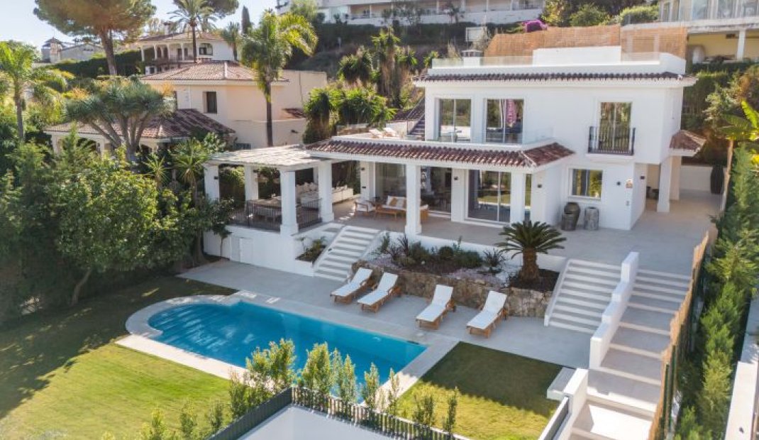 Obra nueva - Villa -
Marbella