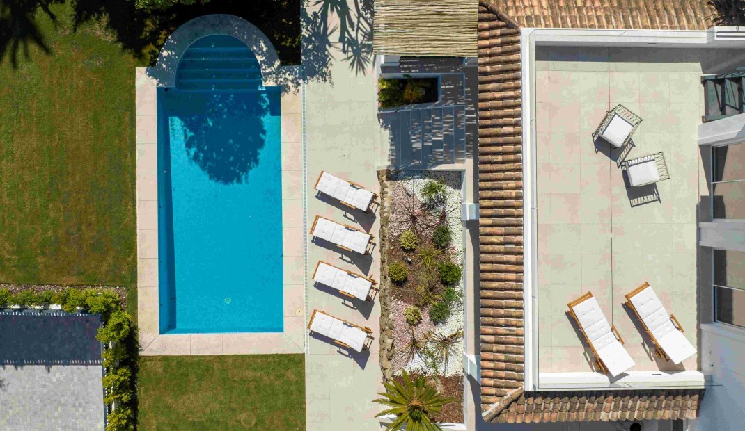 Obra nueva - Villa -
Marbella