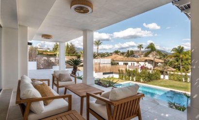 Obra nueva - Villa -
Marbella