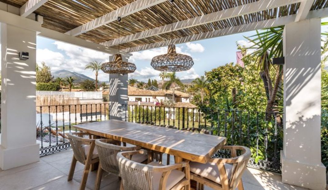 Obra nueva - Villa -
Marbella