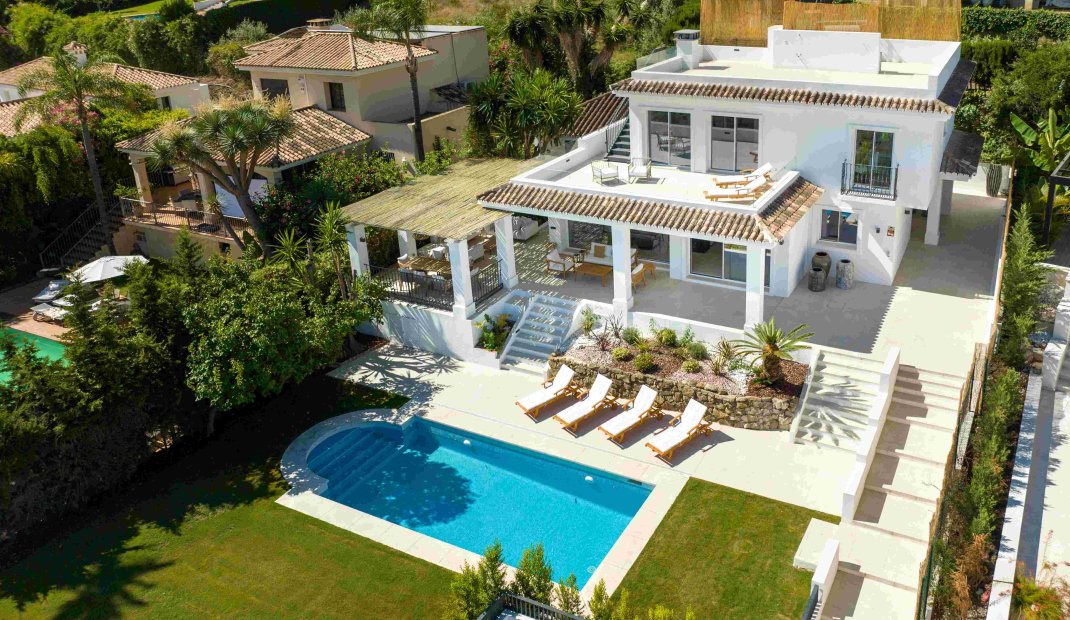 Obra nueva - Villa -
Marbella