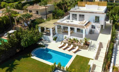Obra nueva - Villa -
Marbella