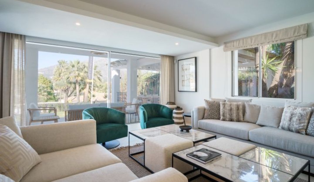 Obra nueva - Villa -
Marbella