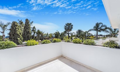 Obra nueva - Villa -
Marbella