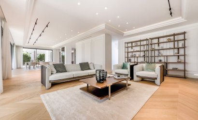 Obra nueva - Villa -
Marbella