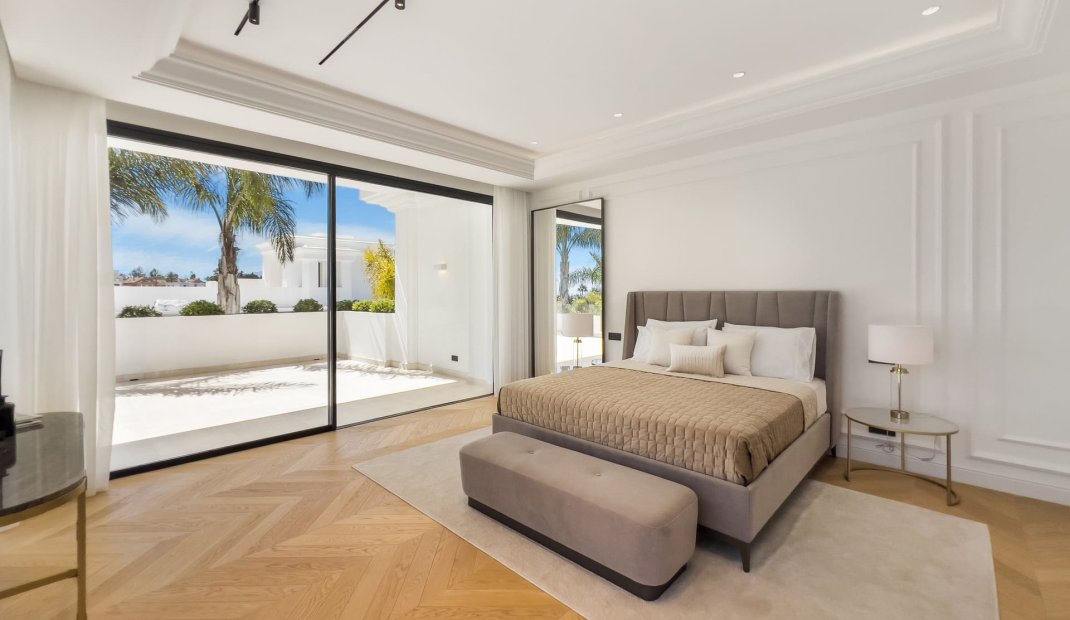 Obra nueva - Villa -
Marbella