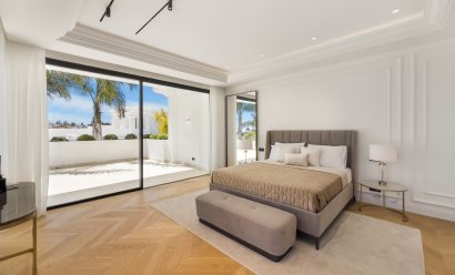 Obra nueva - Villa -
Marbella