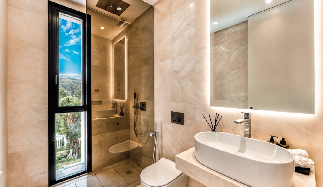 Obra nueva - Villa -
Marbella