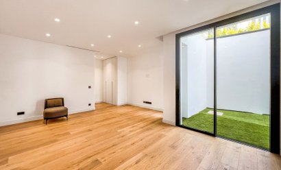 Obra nueva - Villa -
Marbella