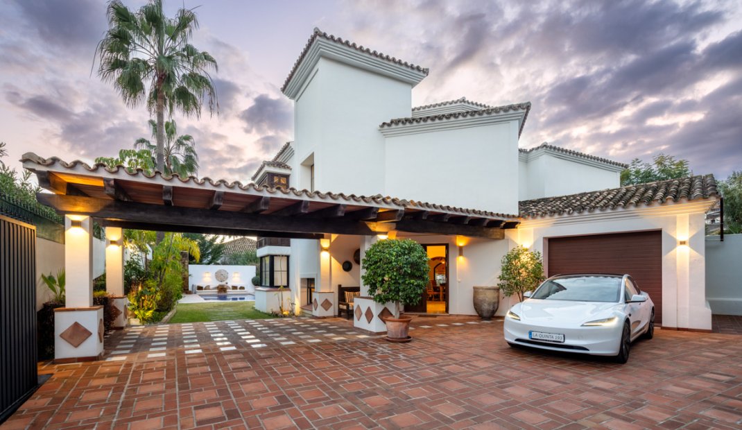 New Build - Villa -
Benahavís