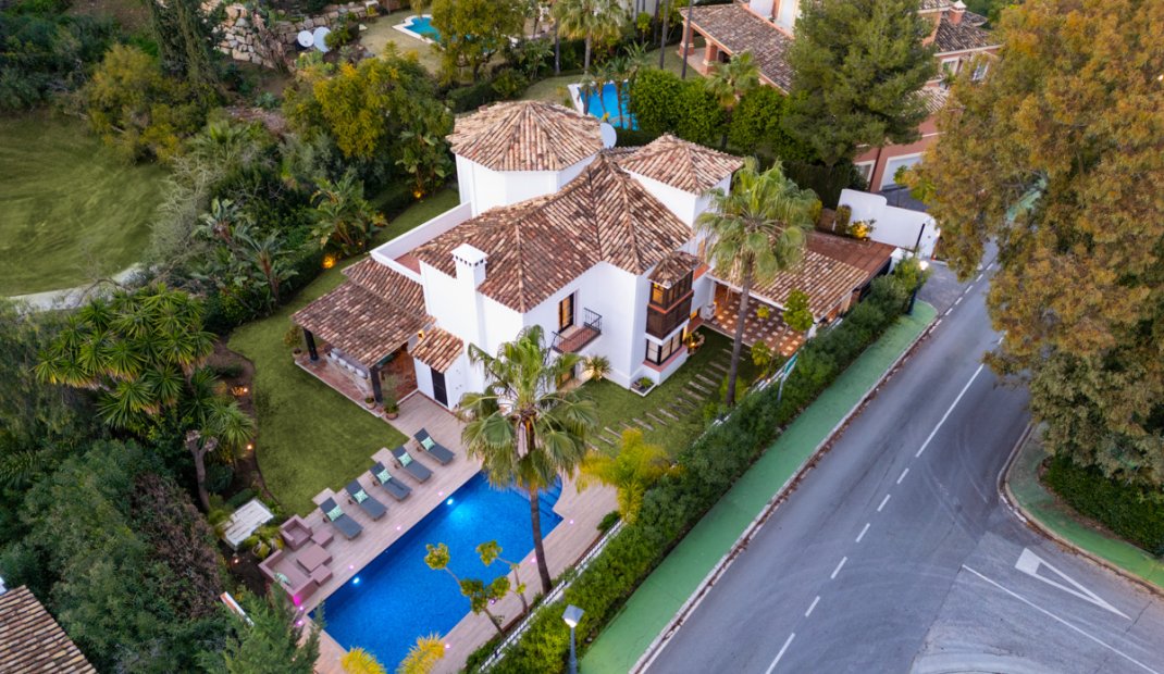 New Build - Villa -
Benahavís