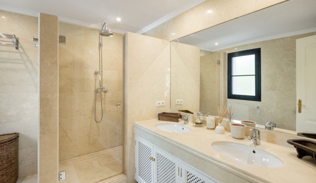 New Build - Villa -
Benahavís