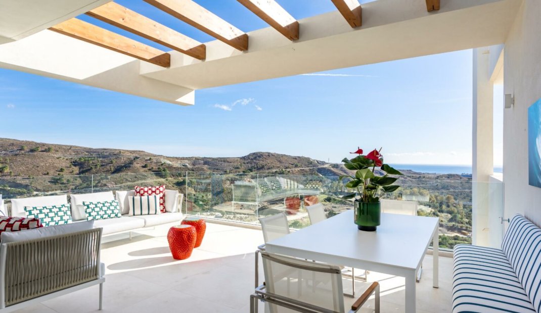 Obra nueva - Apartamento -
Benahavís