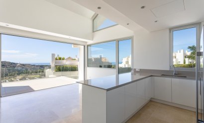 Obra nueva - Apartamento -
Benahavís