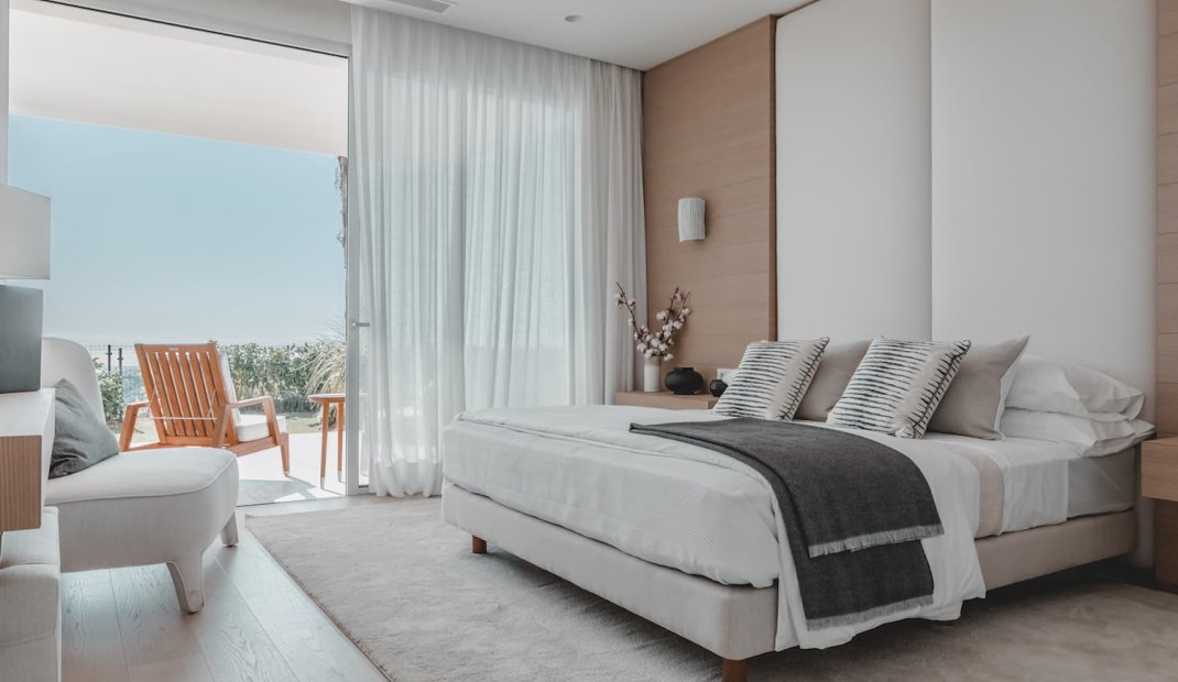 Obra nueva - Apartamento -
Benahavís