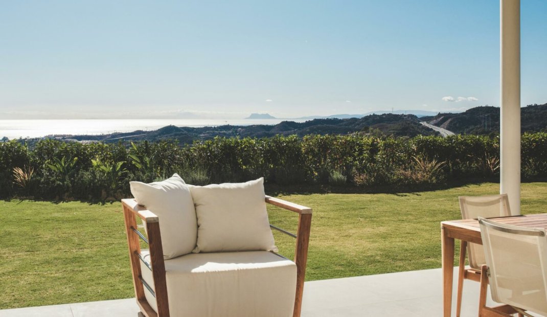 Obra nueva - Apartamento -
Benahavís