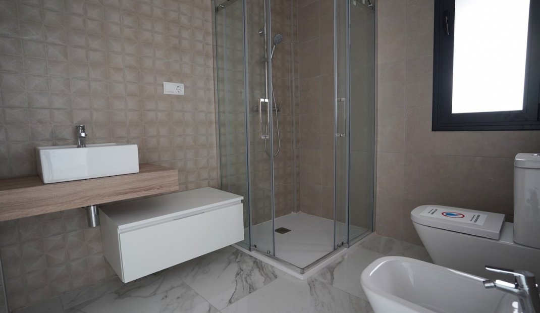 Nýbygging - Einbýlishús -
Polop - La Alberca