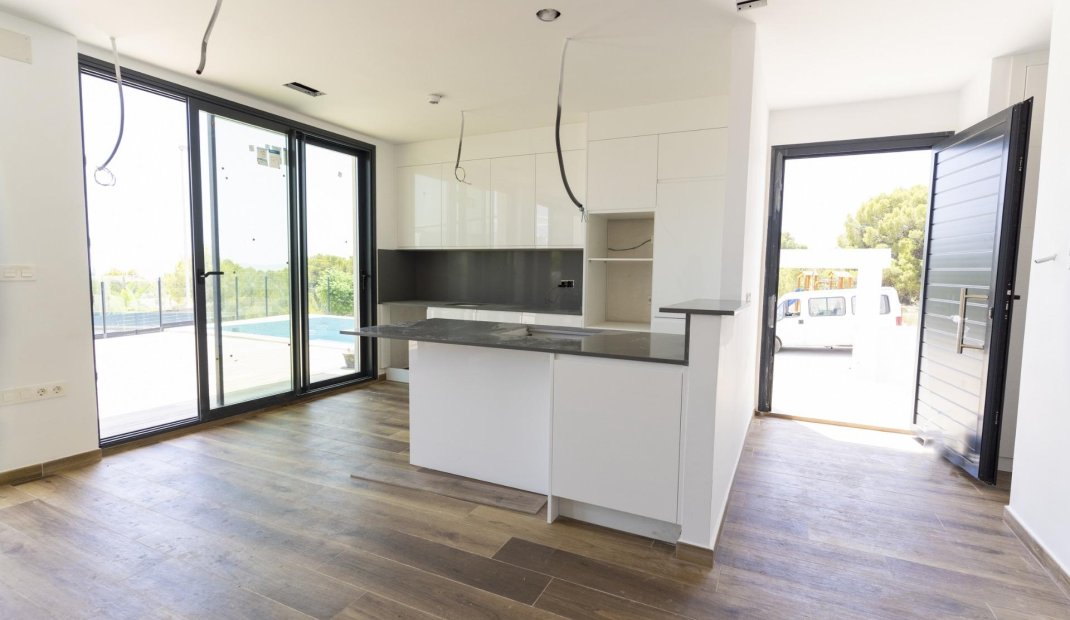 Nýbygging - Einbýlishús -
Polop - La Alberca