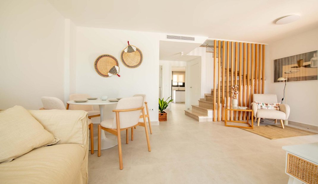 Nýbygging - Sérhæð -
Cox - San Fernando