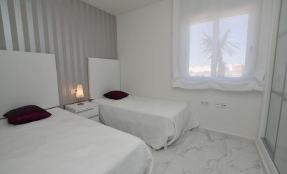 Nýbygging - Sérhæð -
San Miguel de Salinas - La Cañada