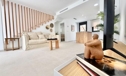 Obra nueva - town house -
Cox - San Fernando