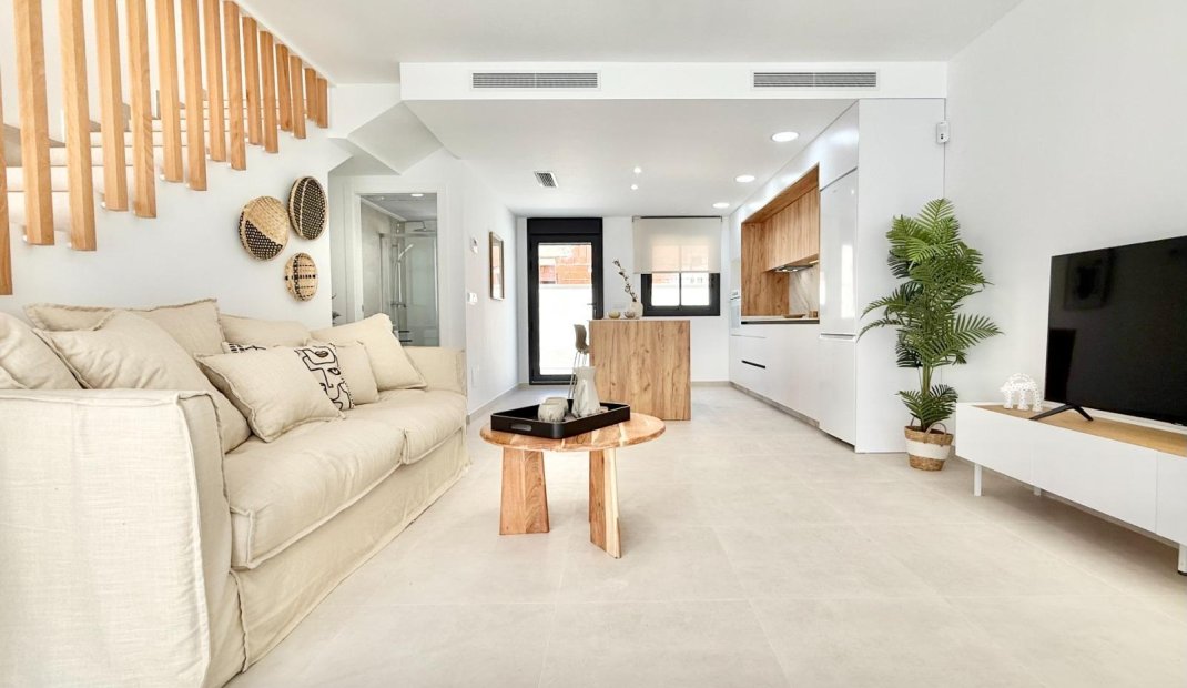 Obra nueva - town house -
Cox - San Fernando