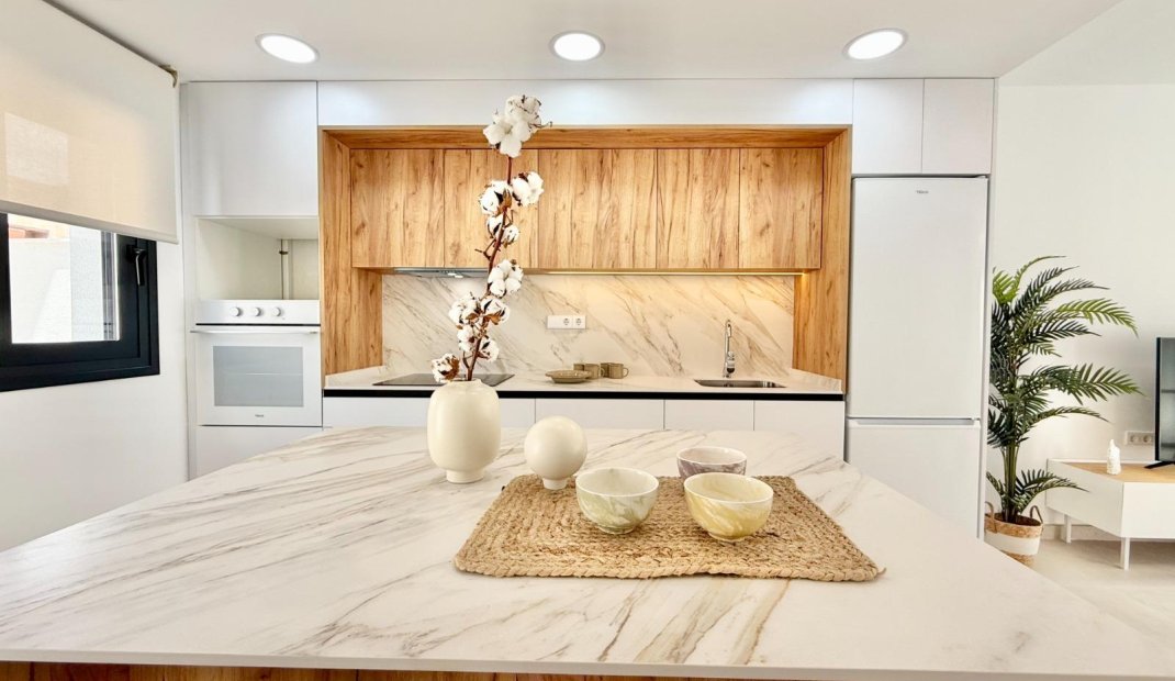 Obra nueva - town house -
Cox - San Fernando