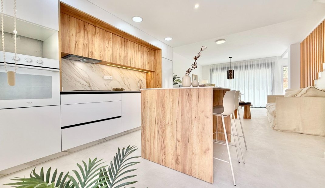 Obra nueva - town house -
Cox - San Fernando